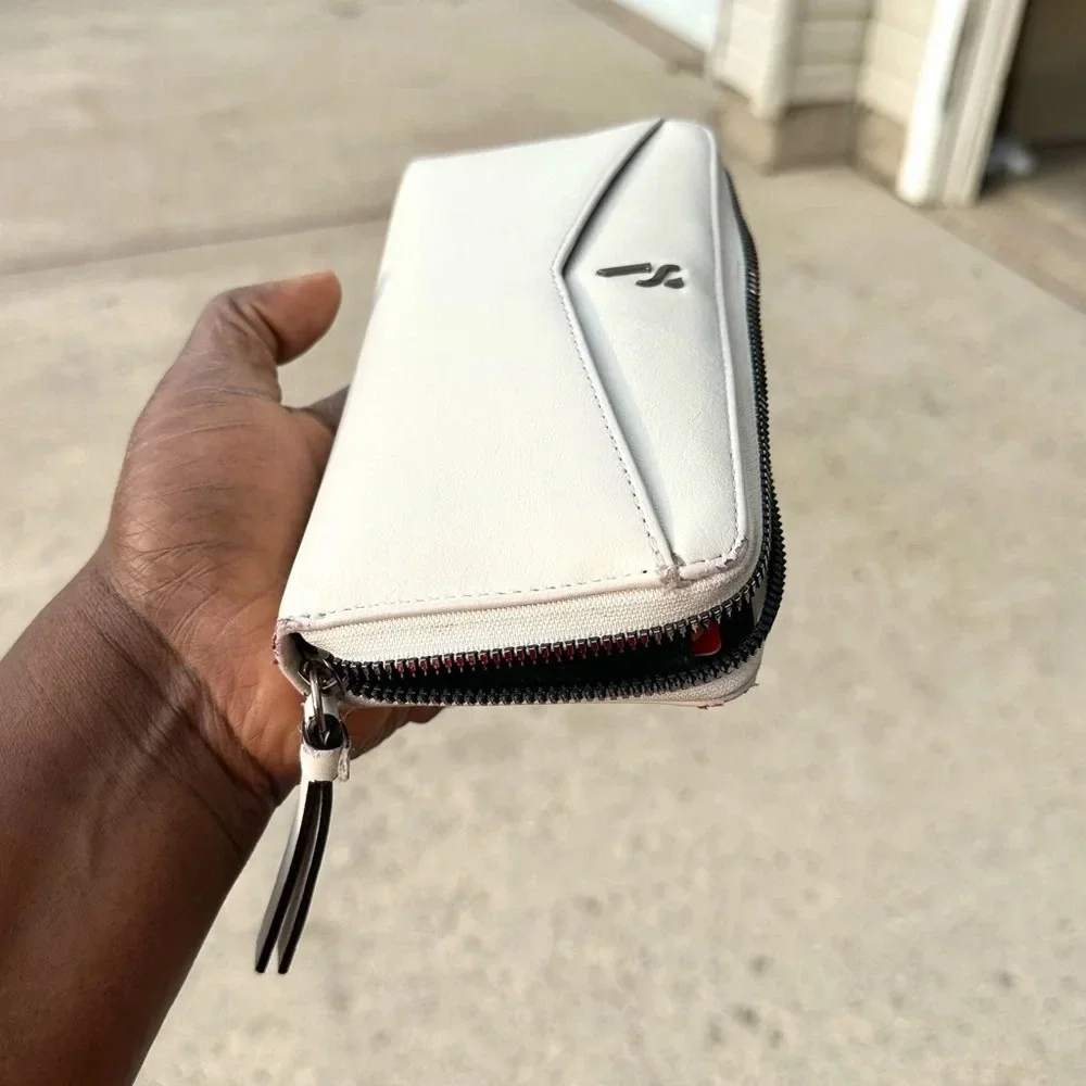 Simply Vera Vera‎ Wang Signature Wallet